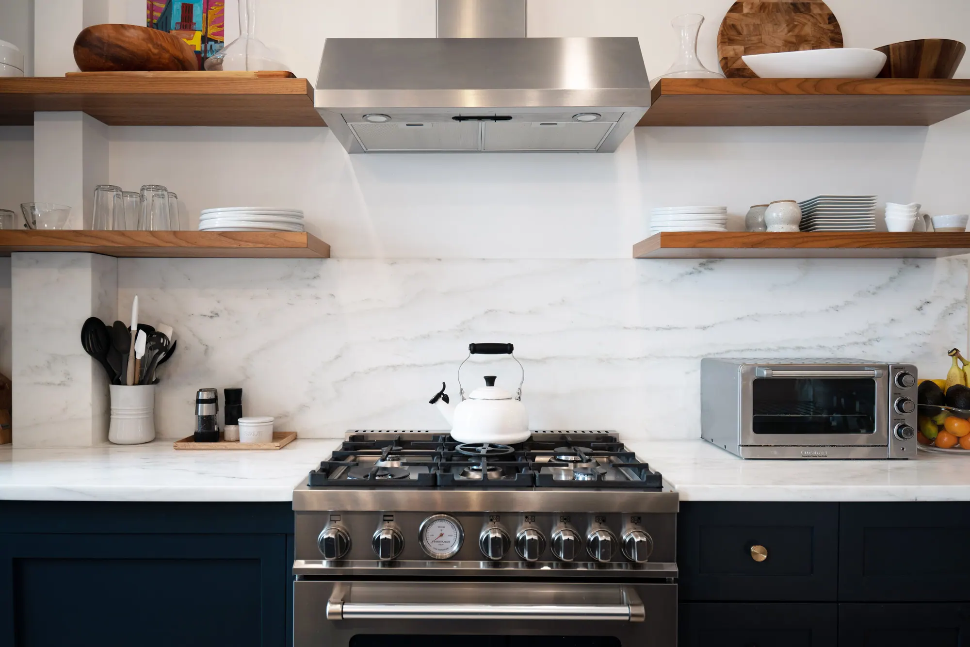 Kitchen of a New York residence designed by dtls.architecture