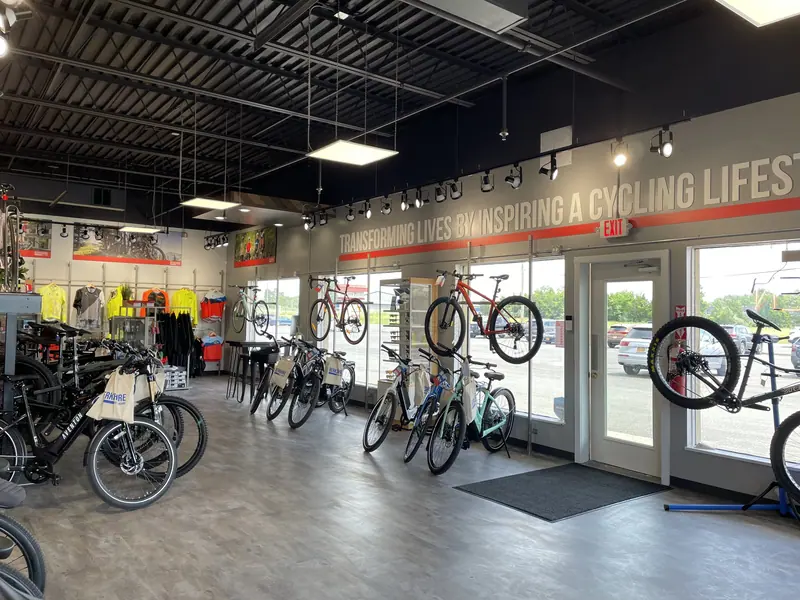 Bike Shop, fig. 04 of 05