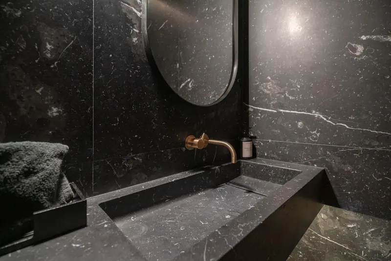 Chelsea Loft, fig. 15 of 20