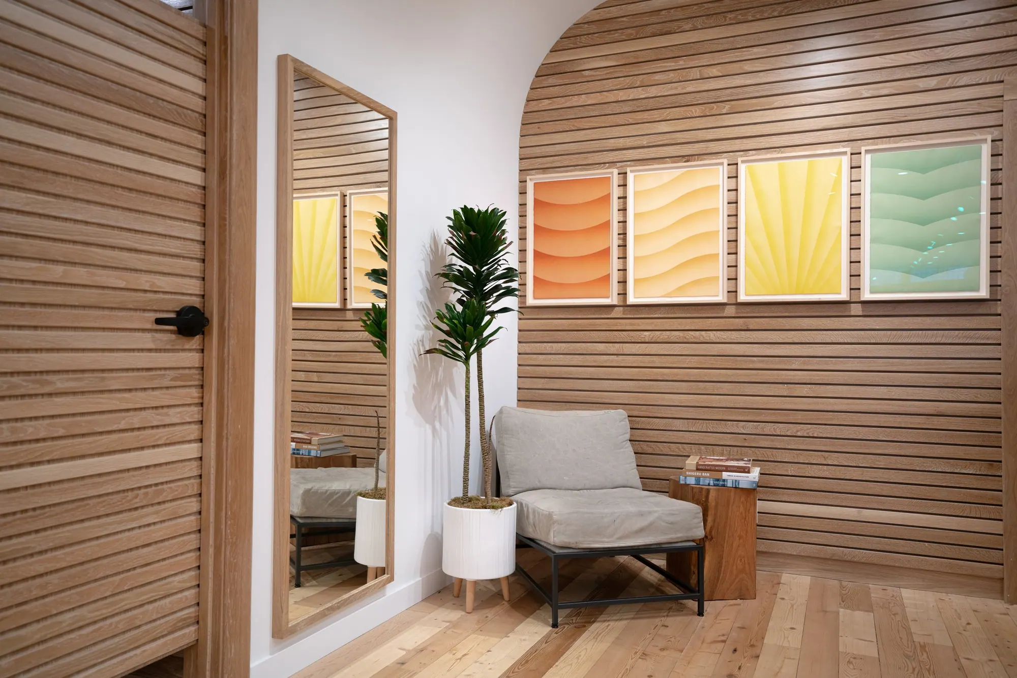 Soho Chic Store Commercial, fig. 22 of 30