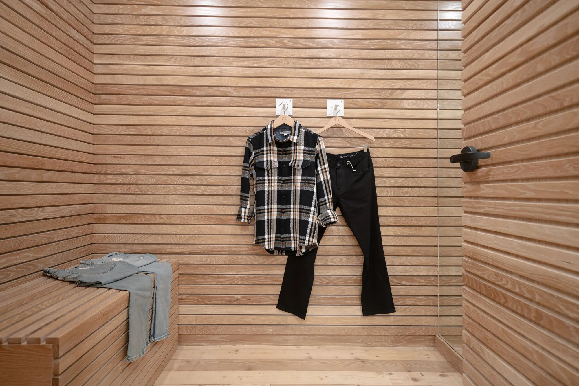 Soho Chic Store Commercial, fig. 24 of 30