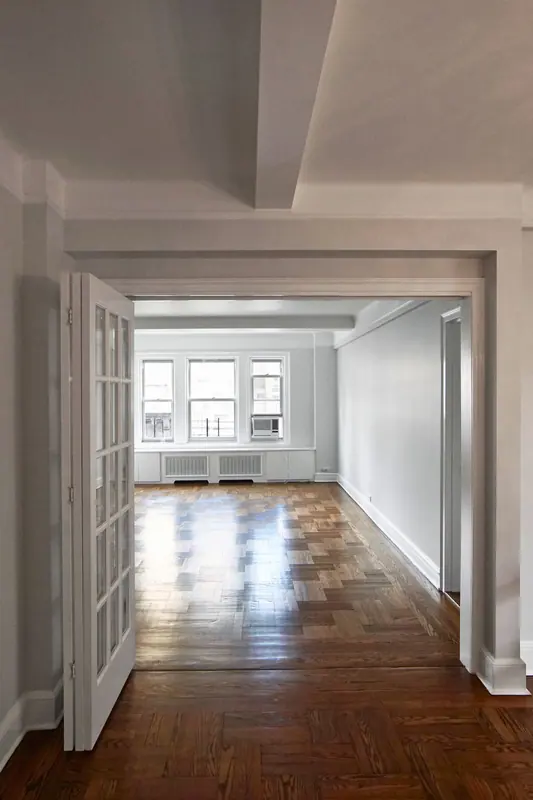 Sophisticated East Side, fig. 08 of 13