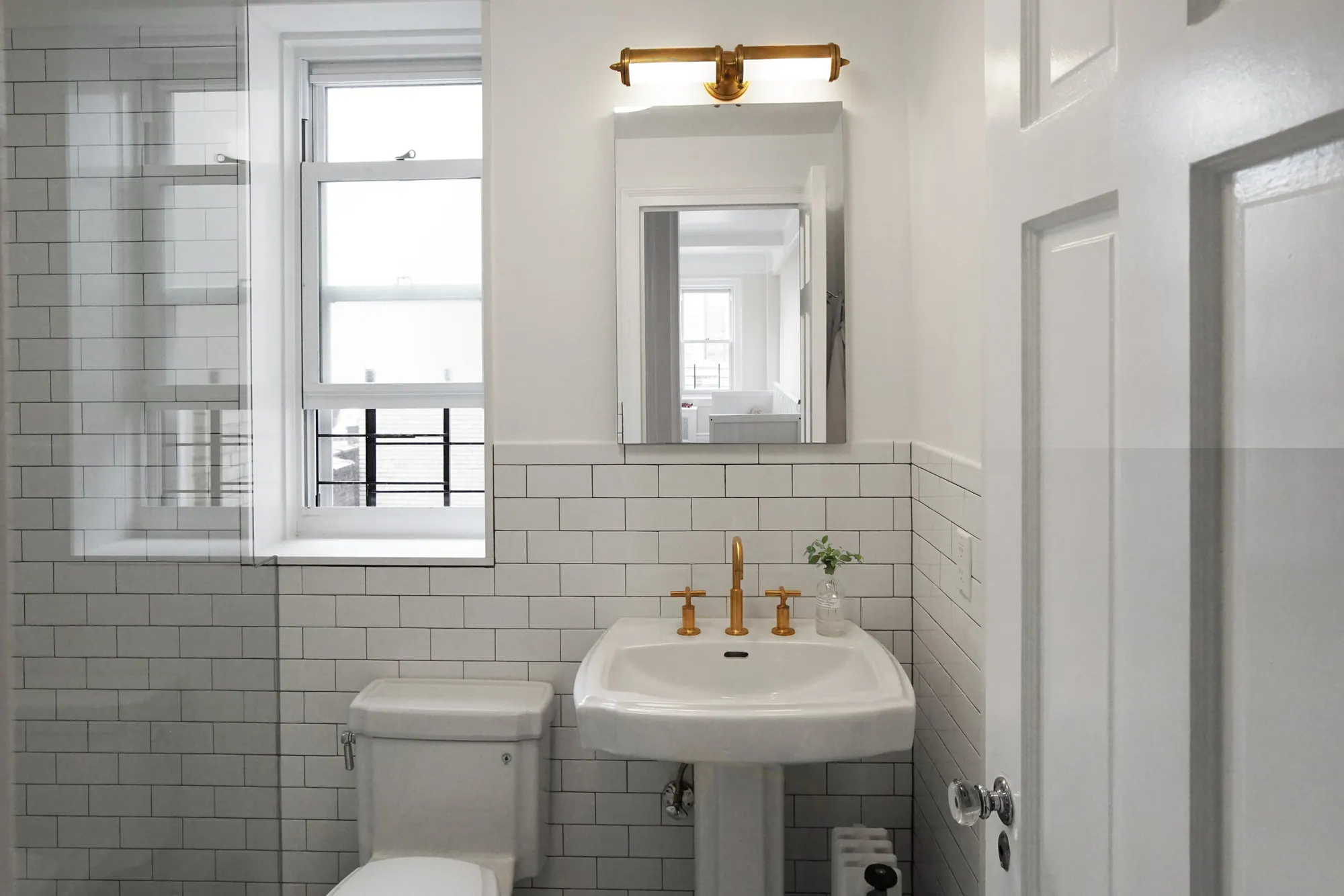 Stately Upper East Side Home, fig. 06 of 13
