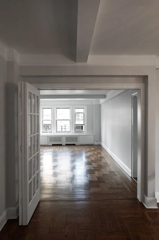 Stately Upper East Side Home, fig. 08 of 13