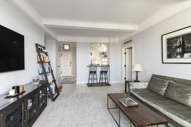 Upper West Side Combo, fig. 02 of 10