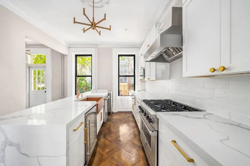 Williamsburg Townhouse I, fig. 02 of 11