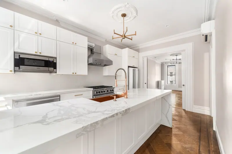 Williamsburg Townhouse I, fig. 06 of 11